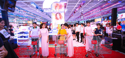 HELLO BEAUTY OPENING EVENT